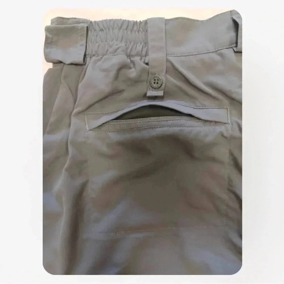Tilley Grey Nylon Convertible Pants Cargo Shorts  Size 12 - Picture 10 of 10